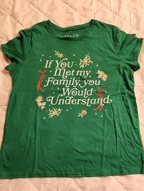 Womens Holiday Graphic Tee - "If You Met My Family, You Would Understand" S 4-6